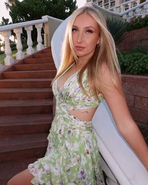 Anna Schmid OnlyFans Leaked Free Thumbnail Picture - #Ugc6PcCvIo