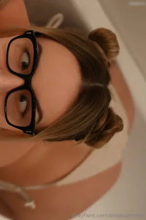 Anna Schmidt OnlyFans Leaked Free Thumbnail Picture - #WbkI8E4RfR