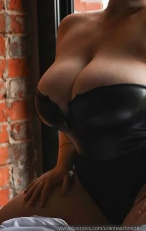 Anna Schmidt OnlyFans Leaked Free Thumbnail Picture - #l4zOvon0eS