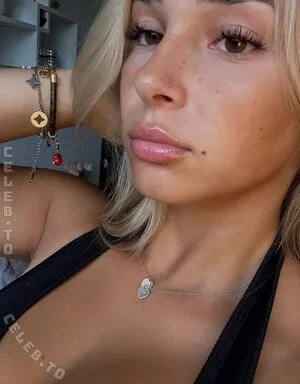 Anna Scll OnlyFans Leaked Free Thumbnail Picture - #Cem2vs8QIy