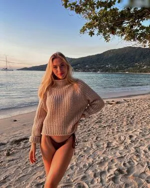 Anna Seidel OnlyFans Leaked Free Thumbnail Picture - #TL6M3bq7Sr