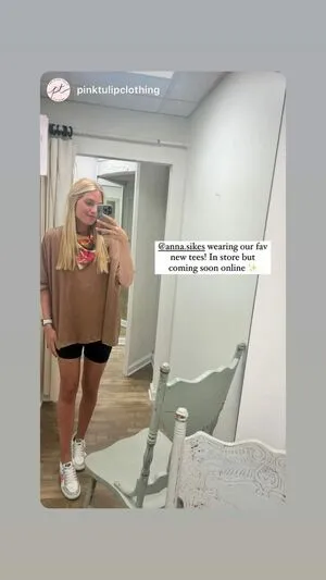 Anna Sikes OnlyFans Leaked Free Thumbnail Picture - #vbAOiWssqW