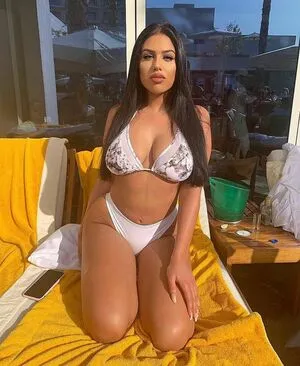 Anna Vakili OnlyFans Leaked Free Thumbnail Picture - #BJbrk6GRVo