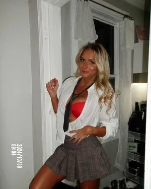 Anna Wright OnlyFans Leaked Free Thumbnail Picture - #xDxccvIOky