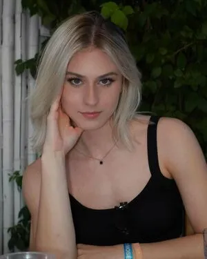 Annabel Lucinda OnlyFans Leaked Free Thumbnail Picture - #0F7nn1xIXp