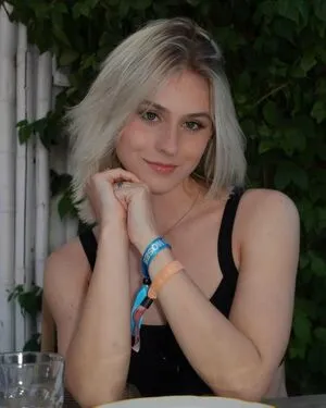 Annabel Lucinda OnlyFans Leaked Free Thumbnail Picture - #q3ovsTu8dA