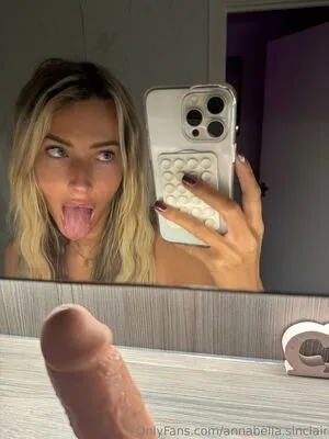 Annabella Sinclair OnlyFans Leaked Free Thumbnail Picture - #1bu8UbETSM