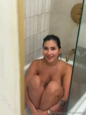 Annabgo OnlyFans Leaked Free Thumbnail Picture - #98Rp4JUHf2