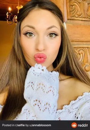 Annablossom OnlyFans Leaked Free Thumbnail Picture - #84IZbrTWzq