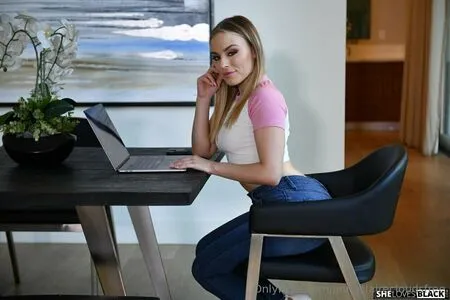 Annaclairecloudsfree OnlyFans Leaked Free Thumbnail Picture - #JORU67H3Ci