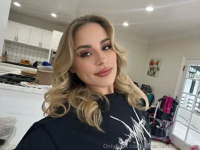 Annaclairecloudsfree OnlyFans Leaked Free Thumbnail Picture - #uBn10z5kqq