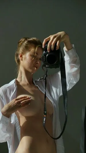 Annadellart OnlyFans Leaked Free Thumbnail Picture - #OliKSN4Jaa