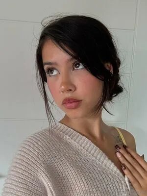 Annaeris OnlyFans Leaked Free Thumbnail Picture - #kWKSHFYSMs