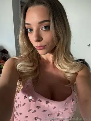 Annahangers OnlyFans Leaked Free Thumbnail Picture - #bgFoFO7ico