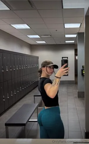 Annaherbert22 OnlyFans Leaked Free Thumbnail Picture - #8VwdiejsDD