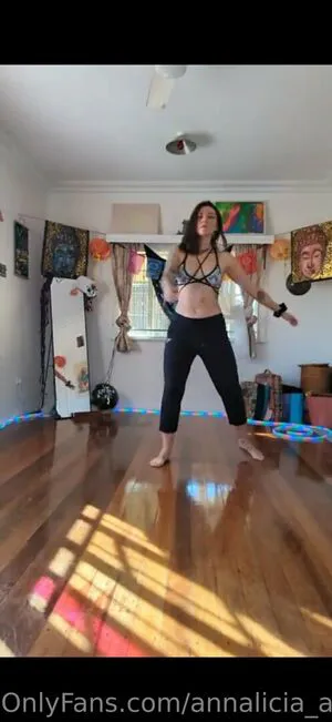 Annalicia Arts OnlyFans Leaked Free Thumbnail Picture - #zlfMSH6GhL