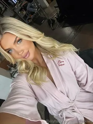 Annalisakiwii OnlyFans Leaked Free Thumbnail Picture - #WZy8u20Oos