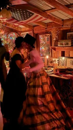 Annalise Basso OnlyFans Leaked Free Thumbnail Picture - #5VlMugTJ93