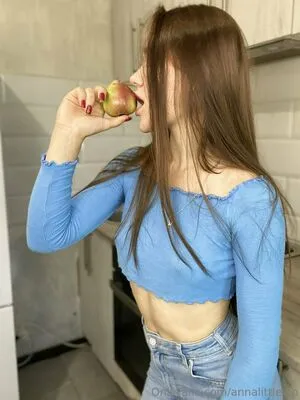 Annalittlevip OnlyFans Leaked Free Thumbnail Picture - #GkOwVnxpXE