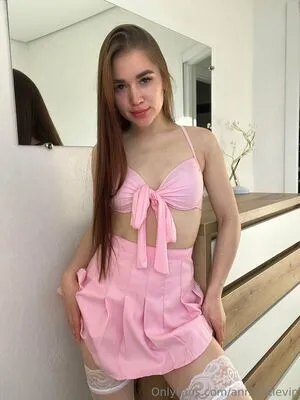 Annalittlevip OnlyFans Leaked Free Thumbnail Picture - #NIkVLllMQj