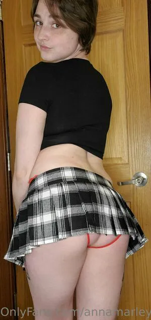 Annamarley0438 OnlyFans Leaked Free Thumbnail Picture - #AemS0G9F3B
