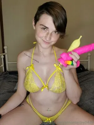 Annamarley0438 OnlyFans Leaked Free Thumbnail Picture - #QXpVj6Ex3d