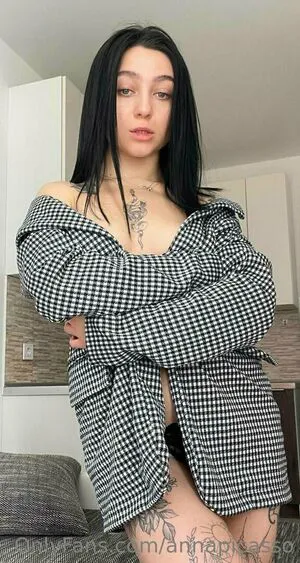 Annapicasso OnlyFans Leaked Free Thumbnail Picture - #1miaA3JqQx