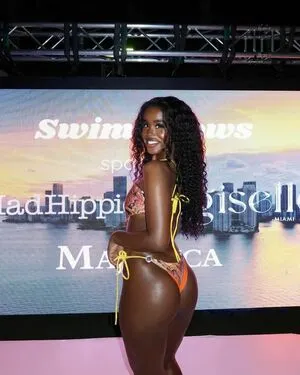 Annarennsworld OnlyFans Leaked Free Thumbnail Picture - #RFattTIklD