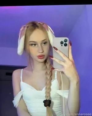 Annarosee OnlyFans Leaked Free Thumbnail Picture - #GECThN9vh7