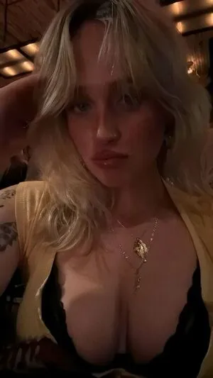 Annasauvee OnlyFans Leaked Free Thumbnail Picture - #2d9Bek17A1