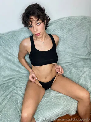 Annaslittlesecretx OnlyFans Leaked Free Thumbnail Picture - #NPR9x3GMax