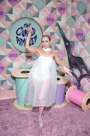 Annasophia Robb OnlyFans Leaked Free Thumbnail Picture - #B3EhdPOnMh