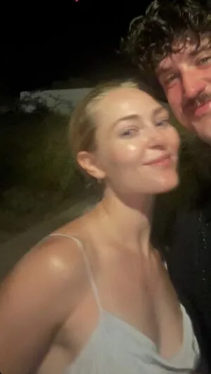 Annasophia Robb OnlyFans Leaked Free Thumbnail Picture - #GIkA17yiaa