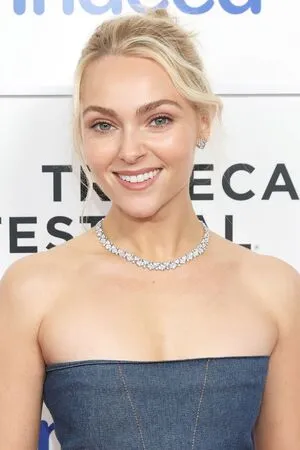 Annasophia Robb OnlyFans Leaked Free Thumbnail Picture - #MCIM6r3D00