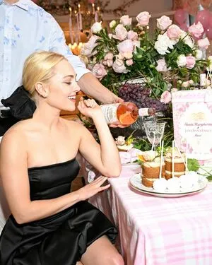 Annasophia Robb OnlyFans Leaked Free Thumbnail Picture - #ZmPLHW95GR