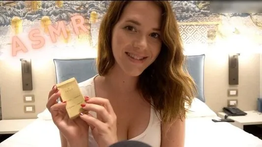 Annawhispers OnlyFans Leaked Free Thumbnail Picture - #gmLnH4rNki