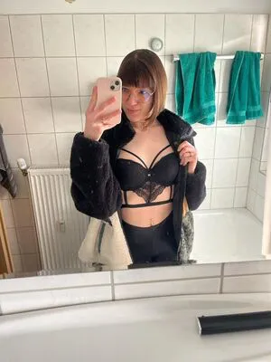 Anne Eden OnlyFans Leaked Free Thumbnail Picture - #MXonKeSyZs