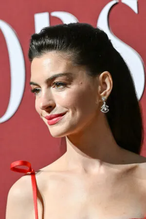 Anne Hathaway OnlyFans Leaked Free Thumbnail Picture - #0EvWiIKgeJ
