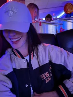 Anne Hathaway OnlyFans Leaked Free Thumbnail Picture - #0FnwOq5Kos