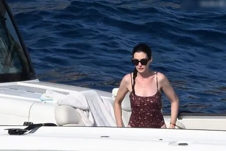 Anne Hathaway OnlyFans Leaked Free Thumbnail Picture - #0hYpti347Y