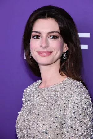 Anne Hathaway OnlyFans Leaked Free Thumbnail Picture - #0xbVNLKBok