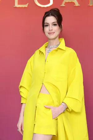 Anne Hathaway OnlyFans Leaked Free Thumbnail Picture - #2p9qHHq7lE