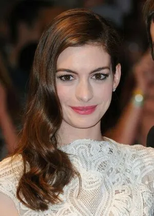 Anne Hathaway OnlyFans Leaked Free Thumbnail Picture - #352njSictd