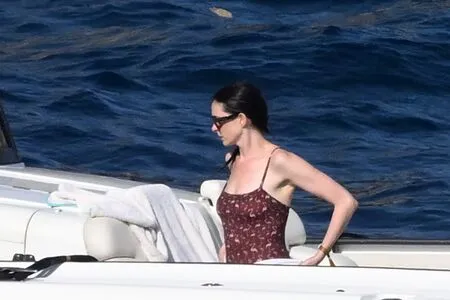 Anne Hathaway OnlyFans Leaked Free Thumbnail Picture - #62sYJKtwM9