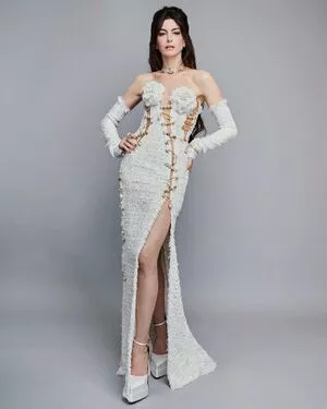 Anne Hathaway OnlyFans Leaked Free Thumbnail Picture - #8aBdFTM1JA