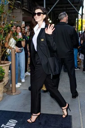 Anne Hathaway OnlyFans Leaked Free Thumbnail Picture - #9K5vRZOS0E
