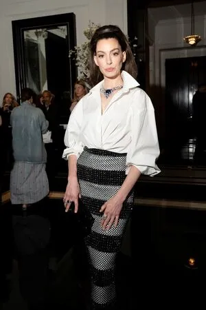 Anne Hathaway OnlyFans Leaked Free Thumbnail Picture - #C1Ie77cFaQ