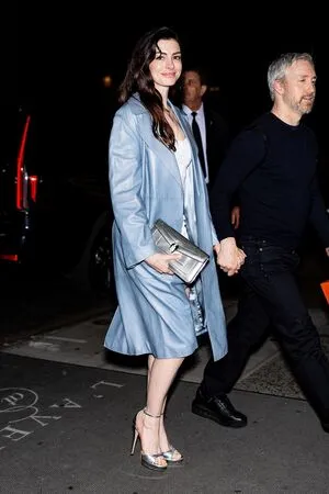 Anne Hathaway OnlyFans Leaked Free Thumbnail Picture - #D5RdpJ7IML