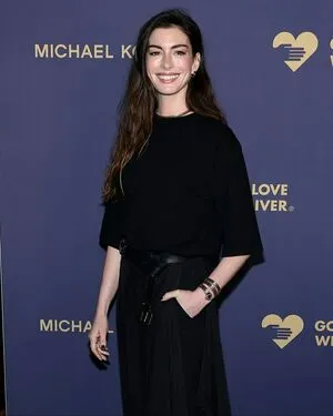 Anne Hathaway OnlyFans Leaked Free Thumbnail Picture - #FeRgxrtErD