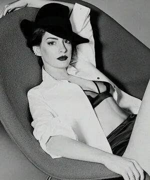 Anne Hathaway OnlyFans Leaked Free Thumbnail Picture - #GCErZ1RYYV